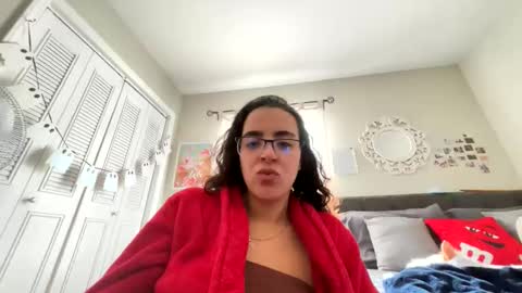 Snapshot of zoel87 chatting on October 18, 2:51 pm LovelyLatin25 online show from October 18, 2:51 pm