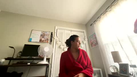 Snapshot of zoel87 chatting on October 19, 1:34 pm LovelyLatin25 online show from October 19, 1:34 pm