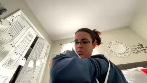 Snapshot of zoel87 chatting on October 21, 5:02 pm LovelyLatin25 online show from October 21, 5:02 pm