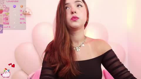 Snapshot of zoewillian chatting on April 23, 11:18 pm zoewillian online show from April 23, 11:18 pm