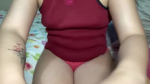 Snapshot of zoey_foryou chatting on May 4, 12:12 pm zoey_foryou online show from May 4, 12:12 pm