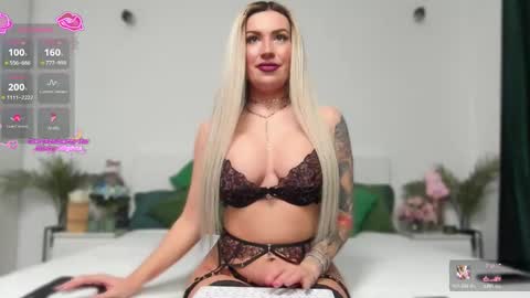 Snapshot of zoey_marye chatting on February 6, 2:31 pm Zoey online show from February 6, 2:31 pm