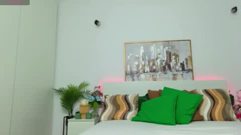 Snapshot of zoey_marye chatting on March 4, 1:50 pm Zoey online show from March 4, 1:50 pm