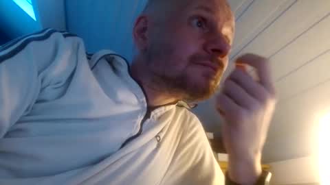 zolexthomas online show from April 7, 6:08 pm