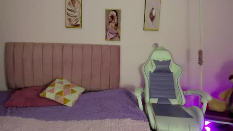 Zoe online show from April 20, 12:08 pm