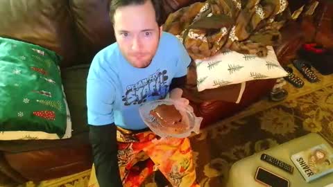 Snapshot of zorakload chatting on February 8, 12:03 am Jesse online show from February 8, 12:03 am