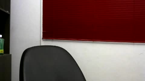 Snapshot of zoro_00 chatting on November 8, 12:44 am zoro_00 online show from November 8, 12:44 am