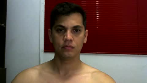 Snapshot of zoro_00 chatting on November 12, 12:33 am zoro_00 online show from November 12, 12:33 am