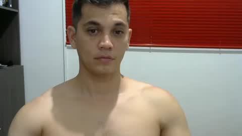 zoro_00 online show from February 4, 1:11 am