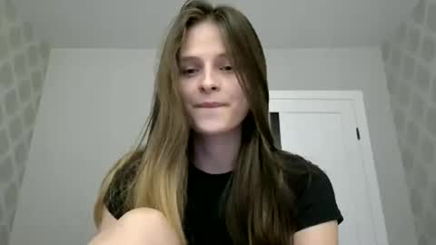 Snapshot of zoryaanneta2018 chatting on March 31, 2:24 am zoryaanneta2018 online show from March 31, 2:24 am
