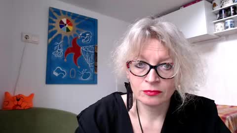 Snapshot of zosya1111 chatting on February 4, 9:28 am Zosya1111 online show from February 4, 9:28 am