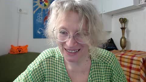 Snapshot of zosya1111 chatting on March 3, 4:56 pm Zosya1111 online show from March 3, 4:56 pm