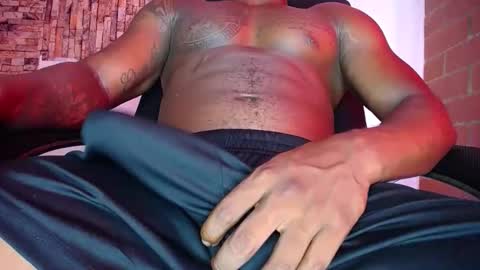 Snapshot of zousxxx chatting on April 28, 3:50 pm zousxxx online show from April 28, 3:50 pm