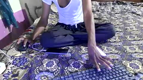 Snapshot of zoyakhan803 chatting on July 12, 9:28 pm zoyakhan803 online show from July 12, 9:28 pm