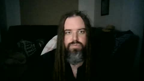 Snapshot of zozzzie chatting on March 11, 10:43 am zozzzie online show from March 11, 10:43 am