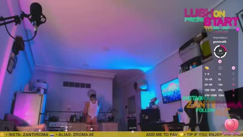 Snapshot of zrd1988 chatting on October 16, 1:17 am zantiirma online show from October 16, 1:17 am