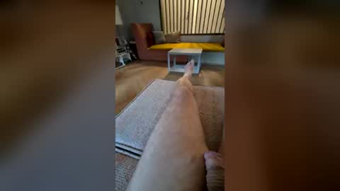 Snapshot of zuerich_geil chatting on July 16, 4:35 pm Zuerich geil online show from July 16, 4:35 pm