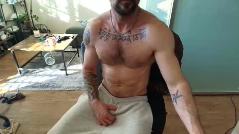 Snapshot of zuko_zen69 chatting on March 1, 4:53 pm Zuko online show from March 1, 4:53 pm