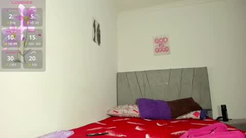 zule online show from October 25, 12:02 pm