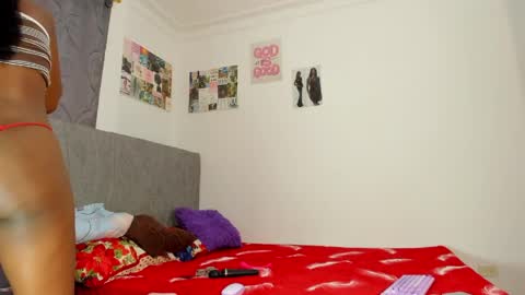 Snapshot of zule__williams chatting on May 29, 11:19 am zule online show from May 29, 11:19 am