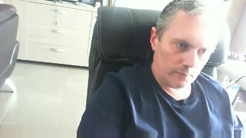 Snapshot of zultem chatting on May 8, 9:25 am zultem online show from May 8, 9:25 am