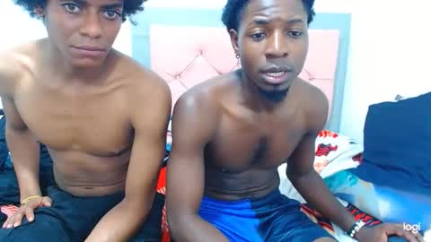 Snapshot of zulyyth chatting on May 12, 11:57 pm zulyyth online show from May 12, 11:57 pm