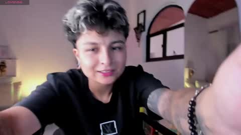 Snapshot of zuryramirez_ chatting on May 3, 8:48 pm Zury Ramirez online show from May 3, 8:48 pm