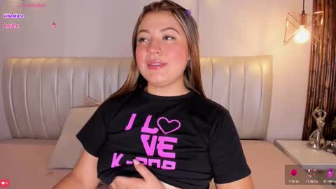 Zara online show from November 12, 7:35 pm