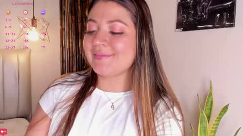Snapshot of zuzu_sweet chatting on May 13, 7:22 pm Zara online show from May 13, 7:22 pm