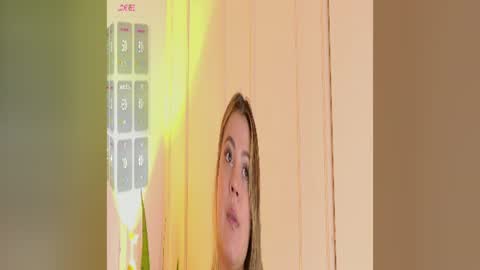 Snapshot of zuzu_sweet chatting on July 27, 7:21 pm Zara online show from July 27, 7:21 pm