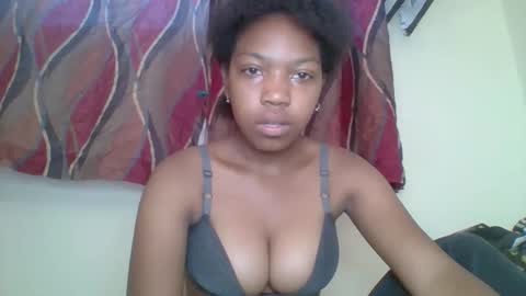zyraelle_01 online show from April 26, 6:55 am