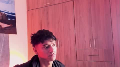 zyzz_1812 online show from October 30, 5:02 pm