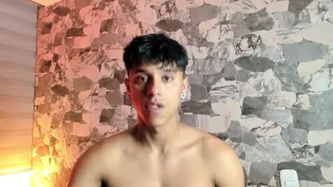 zyzz_1812 online show from March 19, 5:22 am