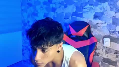zyzz_1812 online show from July 20, 3:10 am
