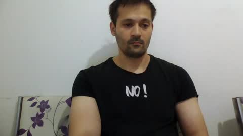 Snapshot of zzzzzzz41 chatting on June 27, 4:23 pm zzzzzzz41 online show from June 27, 4:23 pm