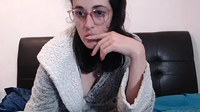 Lunaabbey online show from January 15, 7:23 pm