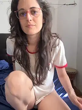 Lunaabbey online show from June 4, 7:14 am
