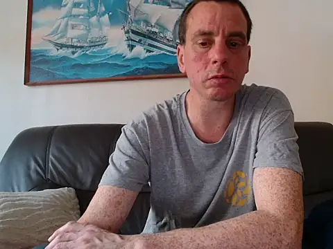 Snapshot of cloupefun chatting on May 26, 5:47 am cloupefun online show from May 26, 5:47 am