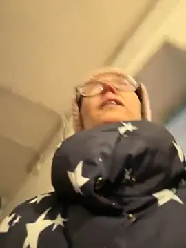 angelmommu online show from February 13, 12:43 pm