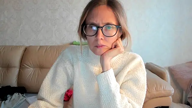 angelmommu online show from March 1, 2:55 pm