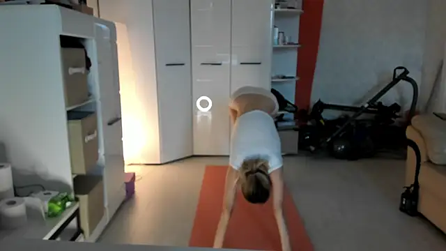 angelmommu online show from March 19, 4:47 am