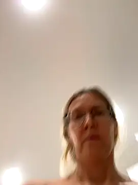 angelmommu online show from November 19, 4:29 pm