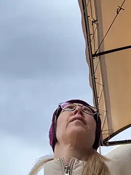 angelmommu online show from February 21, 7:31 am