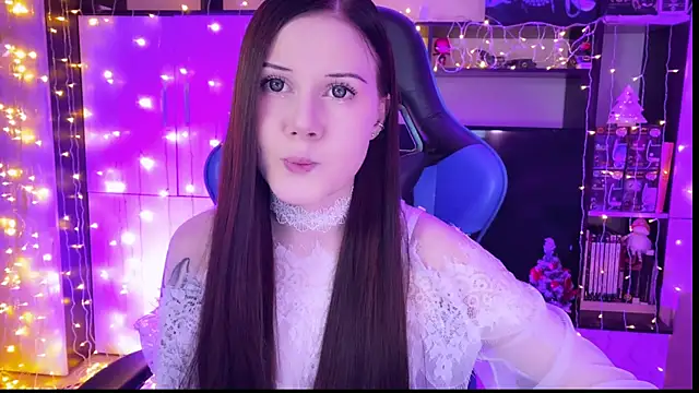 Snapshot of jasminevine chatting on December 18, 1:23 pm jasminevine online show from December 18, 1:23 pm