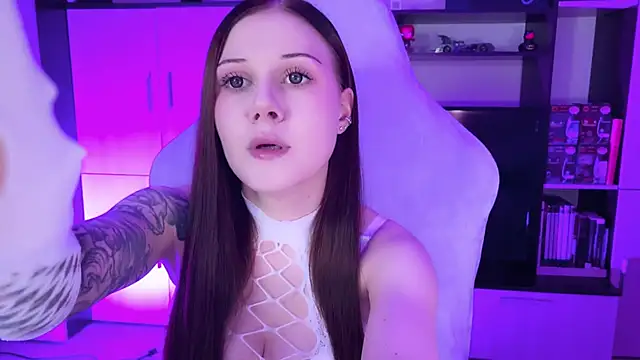 Snapshot of jasminevine chatting on January 11, 4:57 pm jasminevine online show from January 11, 4:57 pm