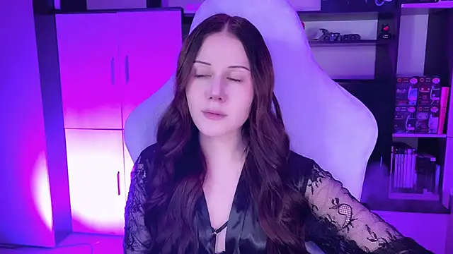 Snapshot of jasminevine chatting on February 20, 7:52 pm jasminevine online show from February 20, 7:52 pm