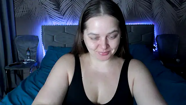 uliastar online show from November 24, 7:08 am