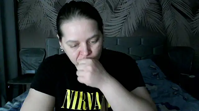 uliastar online show from February 6, 9:23 am