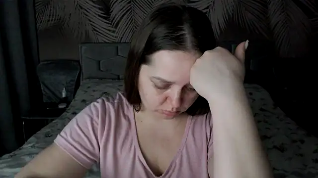 uliastar online show from February 16, 8:21 am