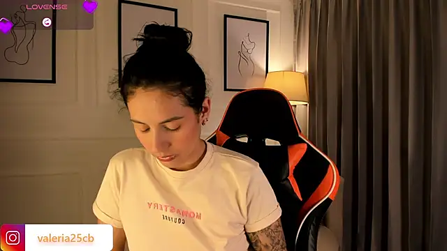 valeriia25  online show from March 3, 10:52 pm